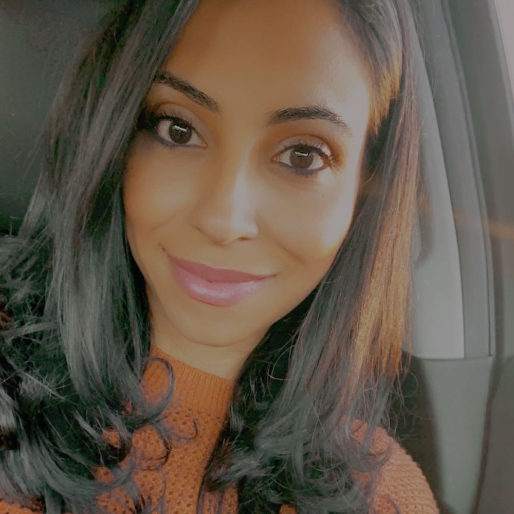 Meet your Posher, Amira